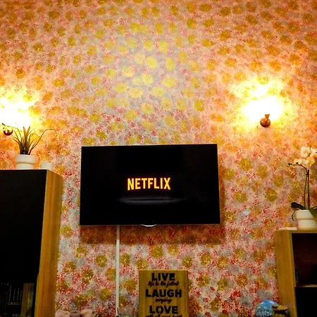 Art House Apartment *