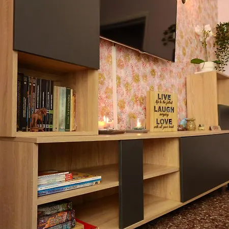 Art House Apartment *